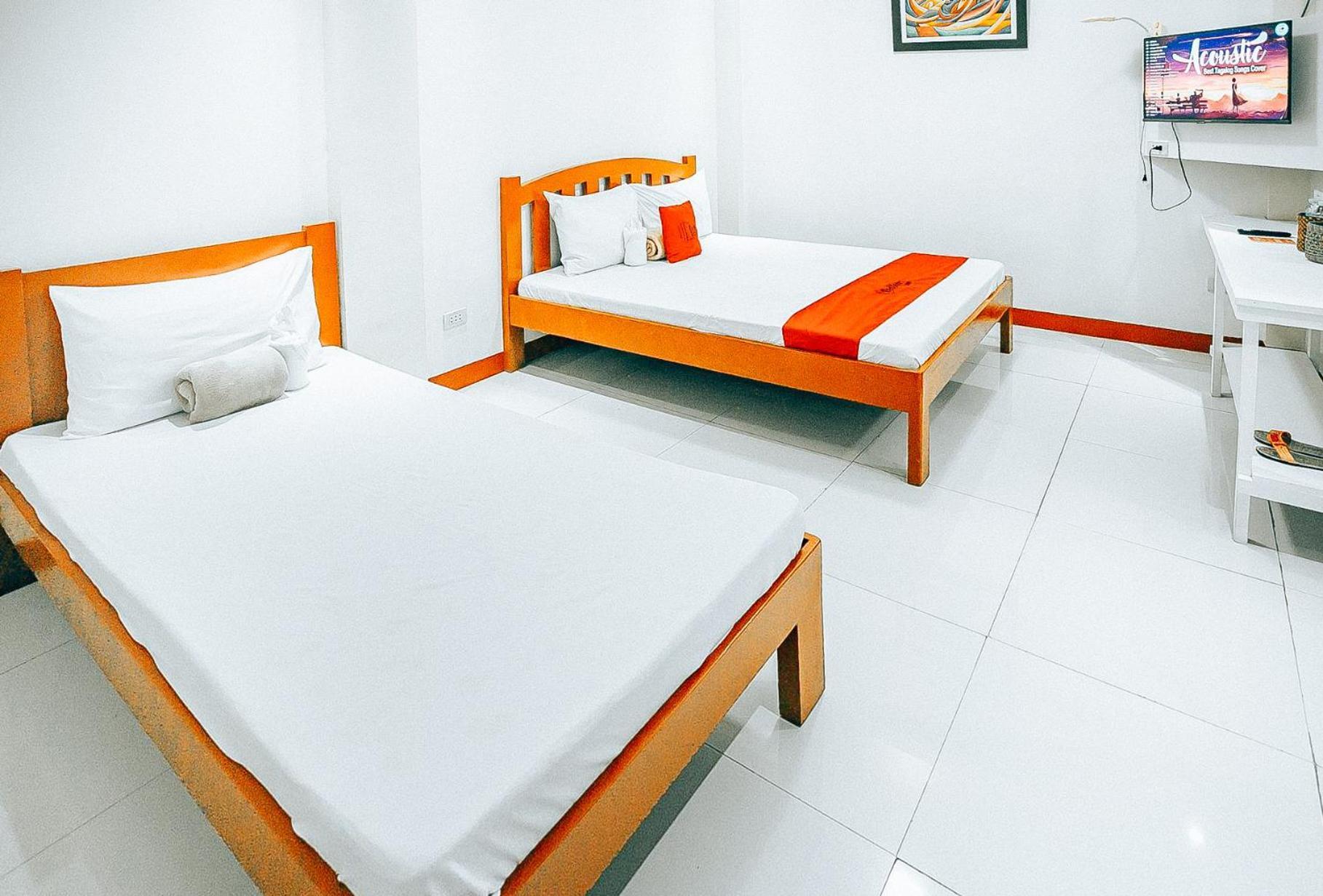 Reddoorz At S & L Apartelle Daraga Albay Legazpi Exterior photo